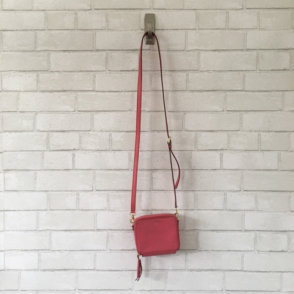 Fossil Bright Pink Mini Bag 💖